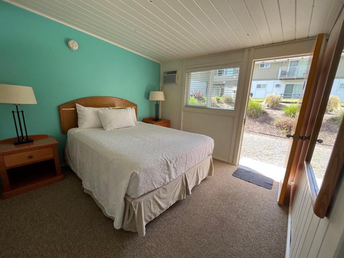 Okanagan Falls Holiday Beach Resort Motel מראה חיצוני תמונה
