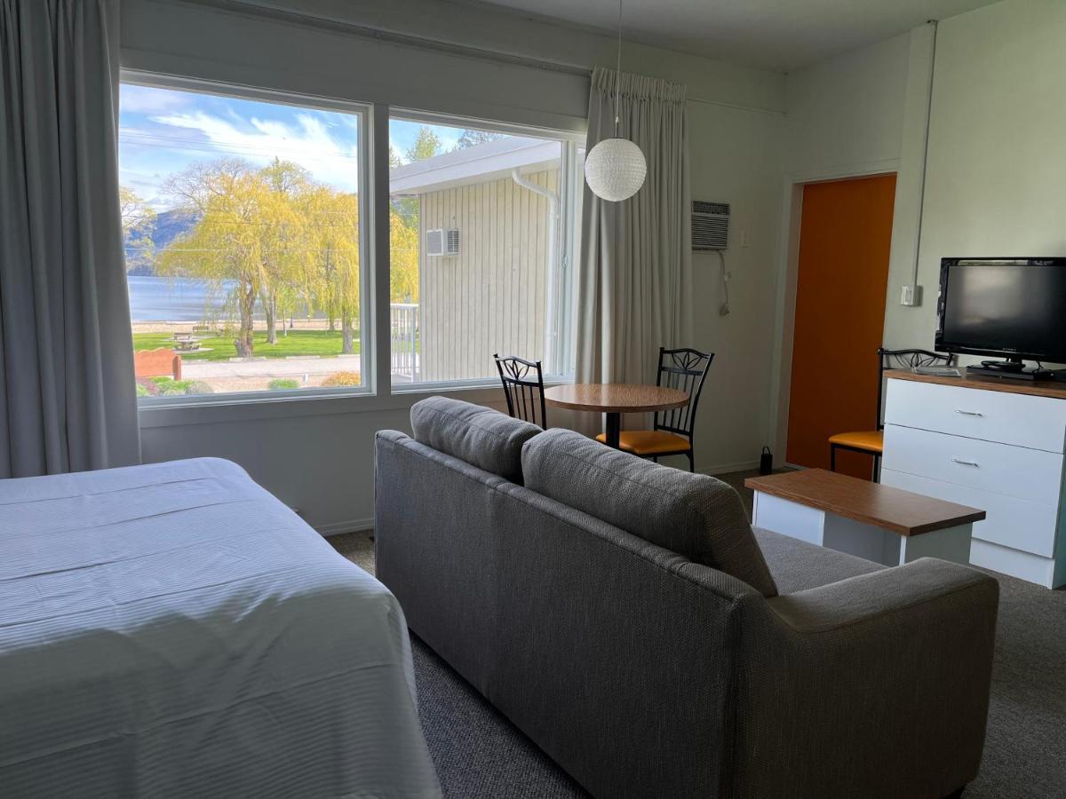 Okanagan Falls Holiday Beach Resort Motel מראה חיצוני תמונה