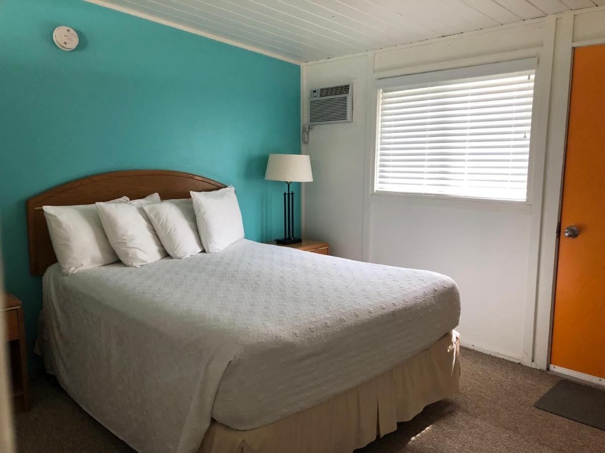 Okanagan Falls Holiday Beach Resort Motel מראה חיצוני תמונה