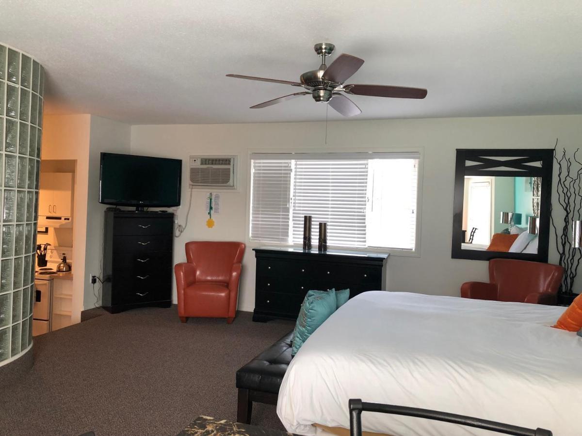 Okanagan Falls Holiday Beach Resort Motel מראה חיצוני תמונה