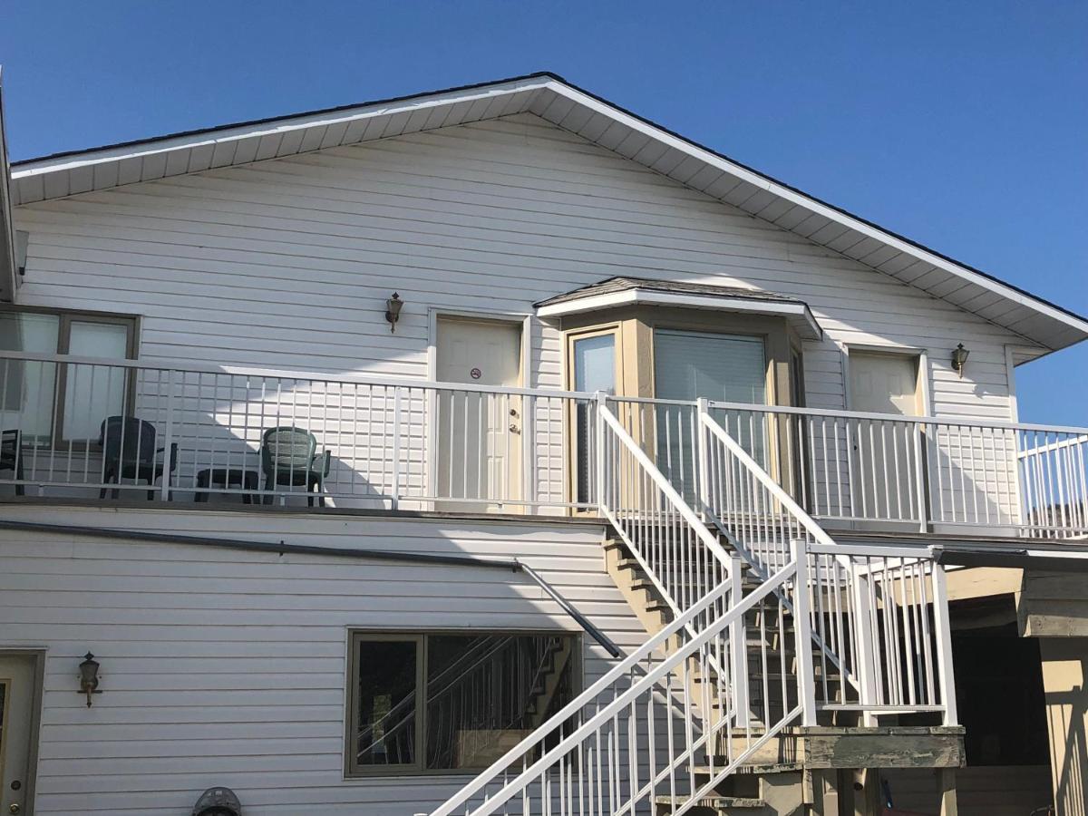 Okanagan Falls Holiday Beach Resort Motel מראה חיצוני תמונה