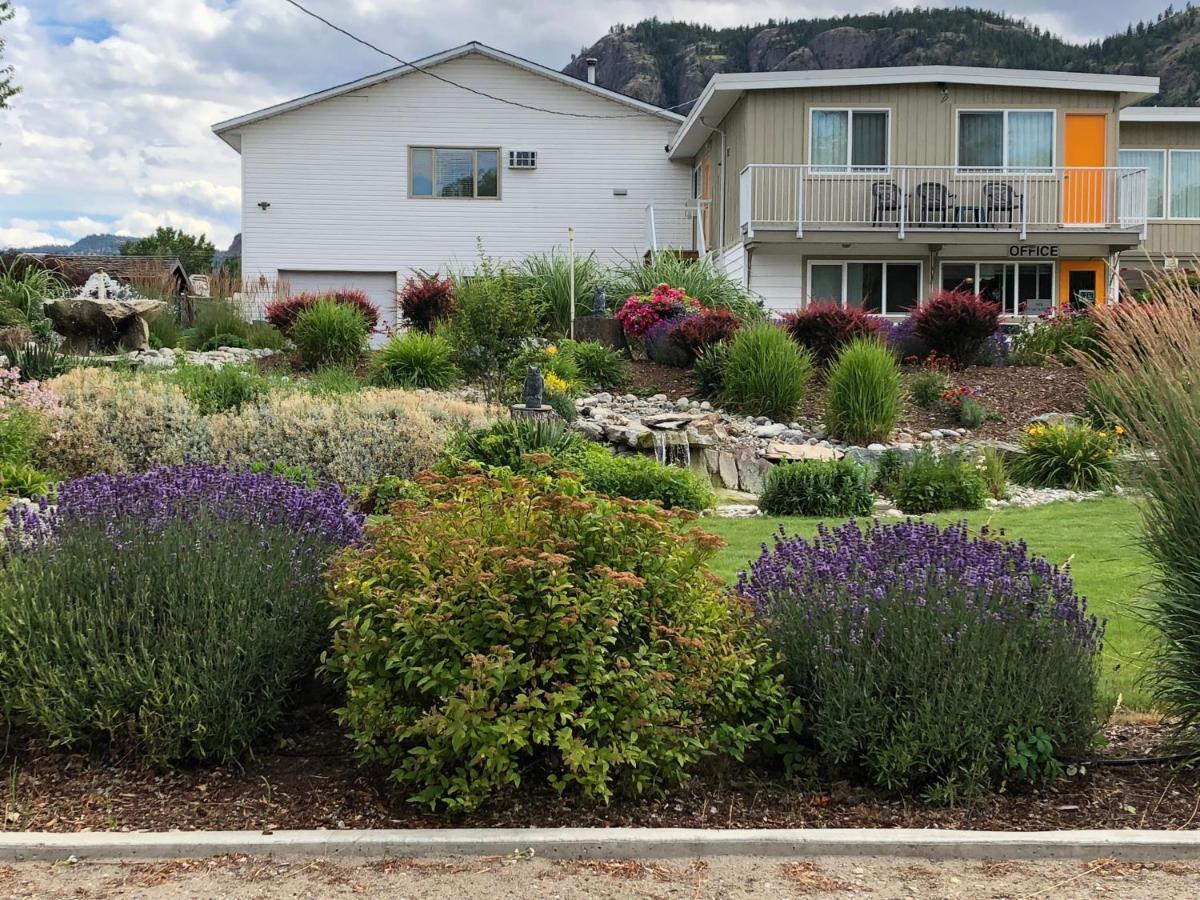 Okanagan Falls Holiday Beach Resort Motel מראה חיצוני תמונה